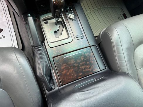 Used 2009 Toyota Land Cruiser image 50