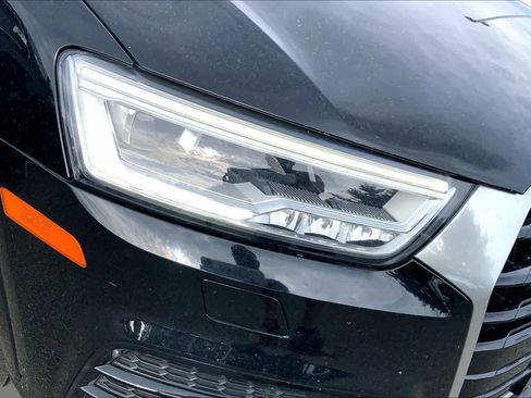 Used 2018 Audi Q3 2.0T Premium Plus w/ Premium Plus Package AWD/4WD image 28
