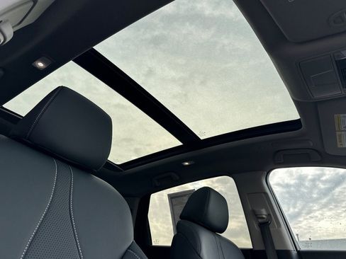 Used 2023 Acura RDX w/ Technology Package image 20