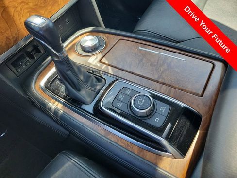Used 2023 Nissan Armada SL w/ Captain's Chairs Package AWD/4WD image 18