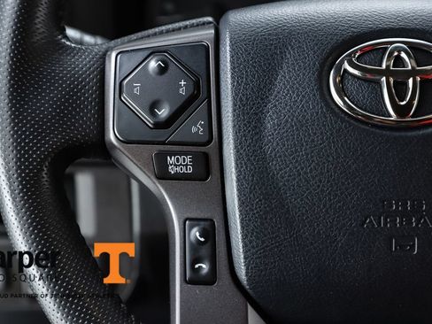 Used 2019 Toyota Tacoma TRD Off-Road w/ Technology Package AWD/4WD image 21