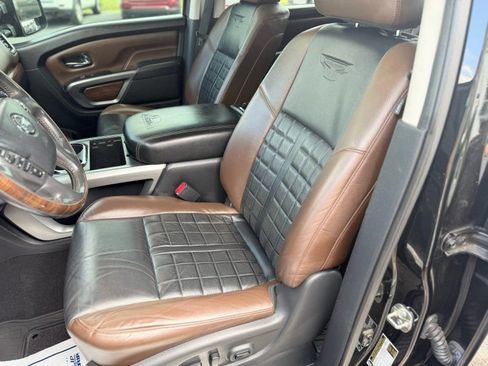 Used 2017 Nissan Titan Platinum Reserve AWD/4WD image 14