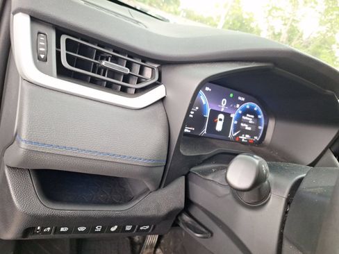 Used 2024 Toyota RAV4 XSE w/ Advanced Technology Package AWD/4WD image 18