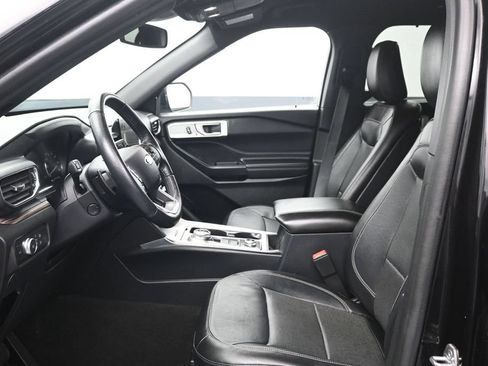 Used 2020 Ford Explorer Limited AWD/4WD image 9