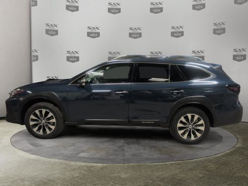 Used 2024 Subaru Outback Touring AWD/4WD image 2