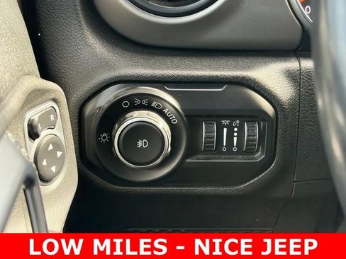 Used 2020 Jeep Wrangler Unlimited Sport S AWD/4WD image 19