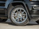 Used 2019 Jeep Grand Cherokee Limited w/ Luxury Group II image 2