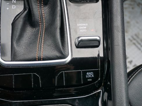 Used 2022 Jeep Compass Limited image 11