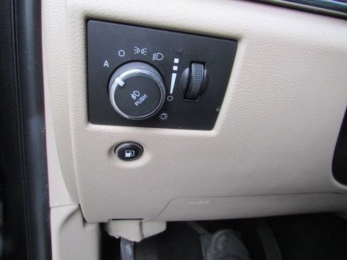 Used 2017 Jeep Grand Cherokee Limited AWD/4WD image 22