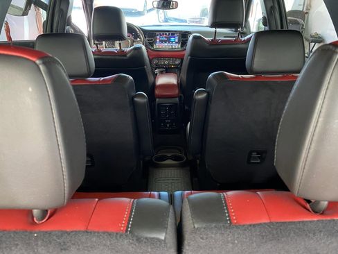 Used 2021 Dodge Durango R/T w/ Blacktop Package AWD/4WD image 18