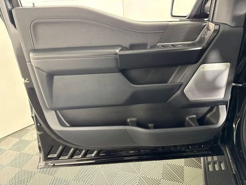 Certified 2022 Ford F150 Raptor w/ Raptor 37 Performance Package AWD/4WD image 30