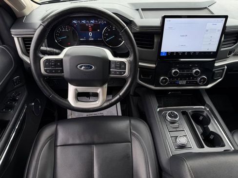 Used 2024 Ford Expedition Max XLT image 13
