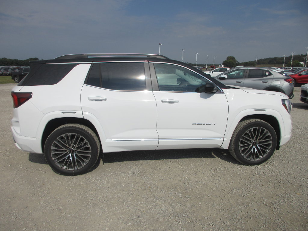 New 2027 GMC Terrain Denali w/ LPO, Black Badging Package AWD/4WD image 3