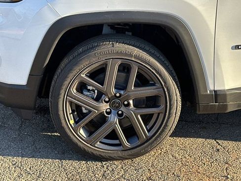 New 2026 Jeep Compass Limited image 11