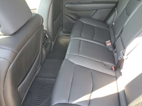 Used 2024 Cadillac XT5 Luxury AWD/4WD image 30