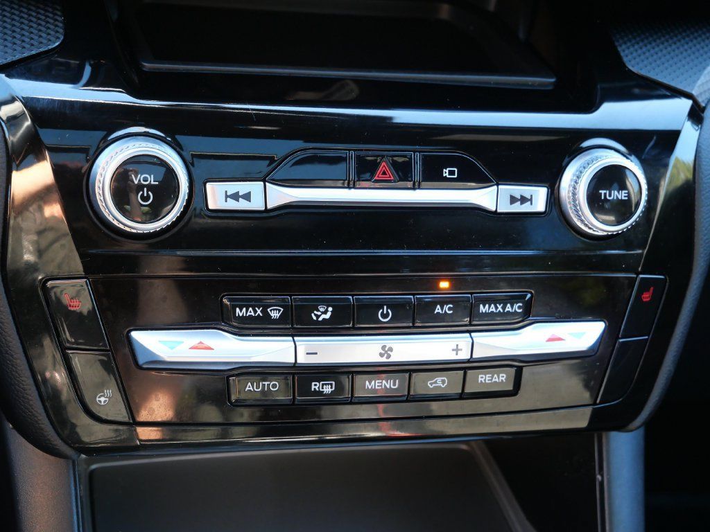 Used 2023 Ford Explorer ST-Line w/ Class IV Trailer Tow Package AWD/4WD image 24