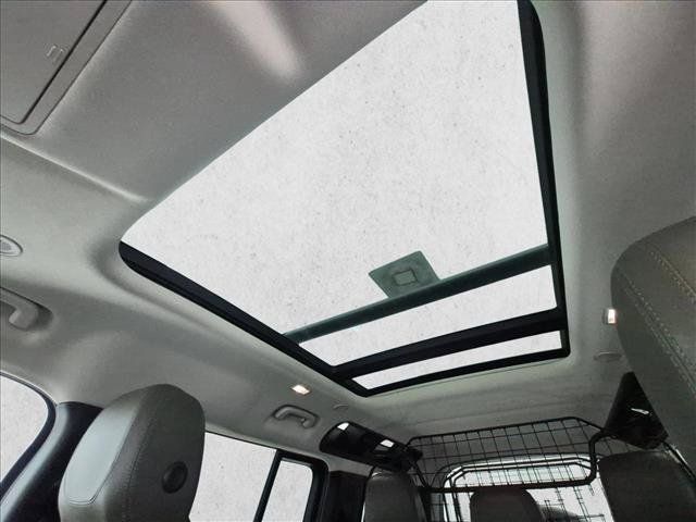 Used 2020 Land Rover Defender 110 S AWD/4WD image 21