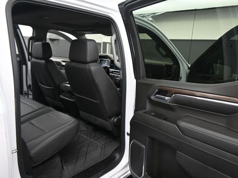 Used 2024 Chevrolet Silverado 1500 RST w/ Redline Edition AWD/4WD image 43