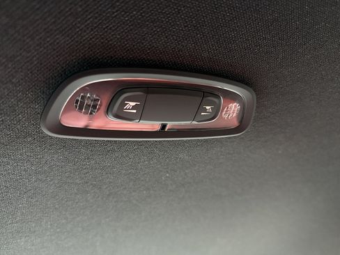 Used 2019 Volvo XC40 T5 Momentum AWD/4WD image 41