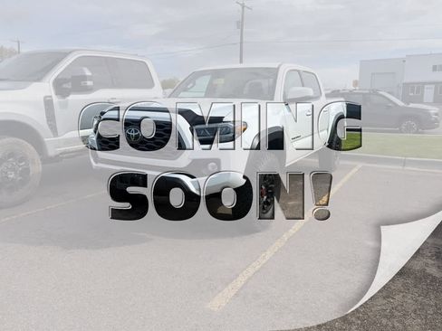 Used 2020 Toyota Tacoma TRD Off-Road w/ Technology Package AWD/4WD image 1