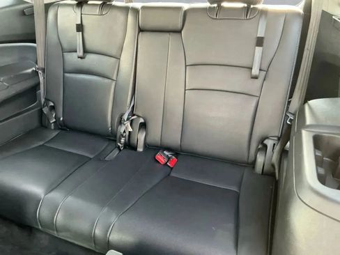 Used 2018 Honda Pilot Elite image 16