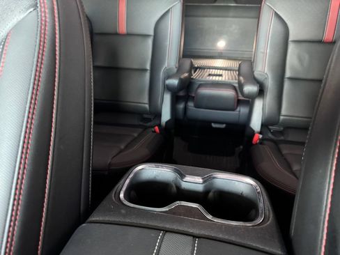 Used 2025 Chevrolet Traverse RS w/ LPO, Floor Liner Package FWD image 35