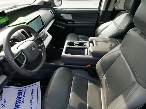 Used 2025 Ford Expedition Max Active image 7