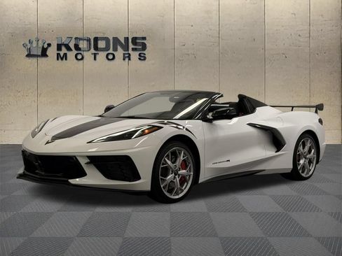 Used 2022 Chevrolet Corvette Stingray Preferred Conv w/ Z51 Performance Package RWD image 1