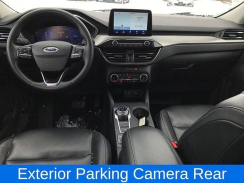 Used 2022 Ford Escape Titanium image 5