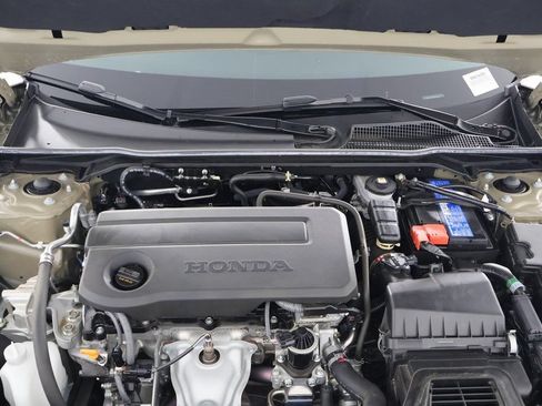 Used 2025 Honda Civic Sport image 15