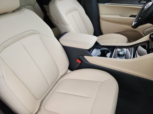 New 2026 Jeep Grand Cherokee Limited w/ Limited Altitude Package RWD image 9