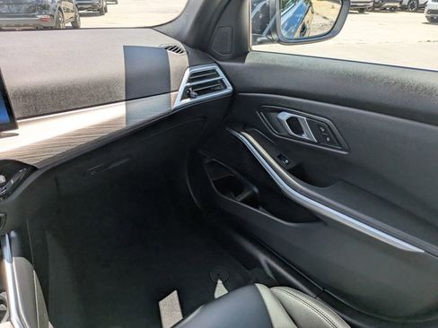 Used 2025 BMW 330i Sedan RWD image 18
