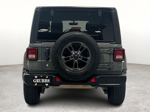 Used 2020 Jeep Wrangler Unlimited Sahara AWD/4WD image 4