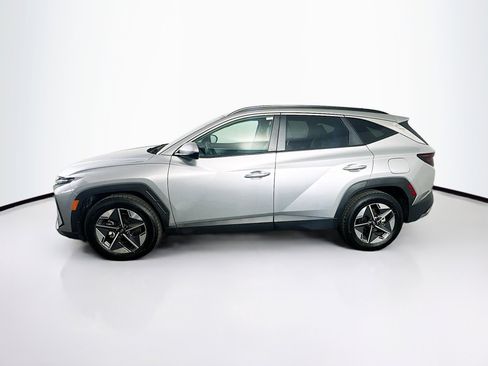 Used 2025 Hyundai Tucson SEL FWD image 4