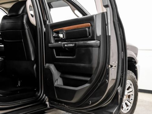 Used 2018 RAM 2500 Laramie w/ Convenience Group AWD/4WD image 54