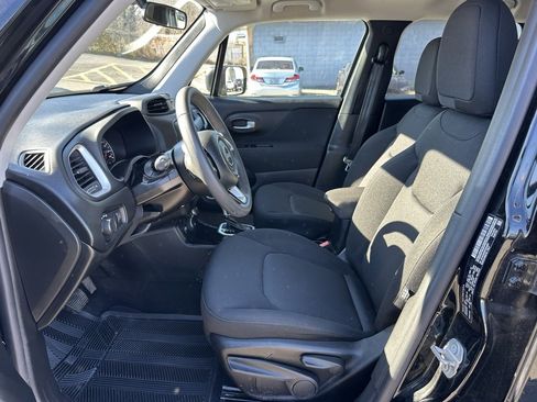 Used 2019 Jeep Renegade Sport w/ Sport Appearance Group image 11