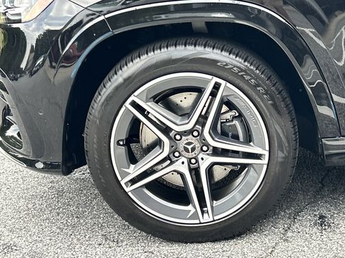 Certified 2025 Mercedes-Benz GLS 450 4MATIC image 17