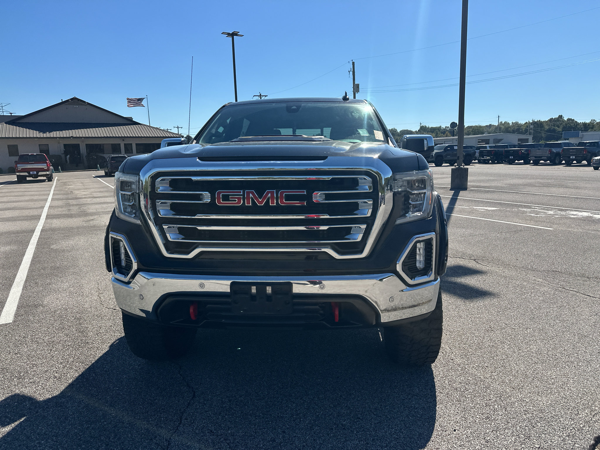 Used 2019 GMC Sierra 1500 SLT w/ SLT Premium Plus Package AWD/4WD image 11