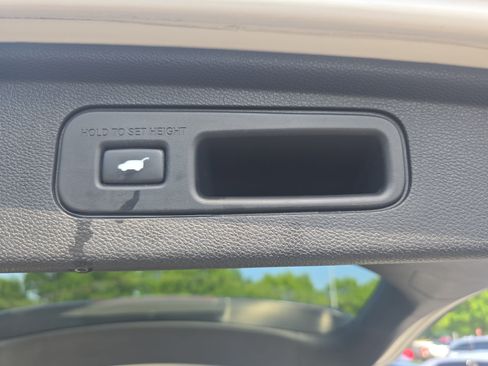 Used 2018 Honda Odyssey EX-L image 16