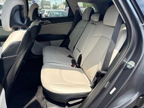 Used 2023 Kia Sportage EX FWD image 13