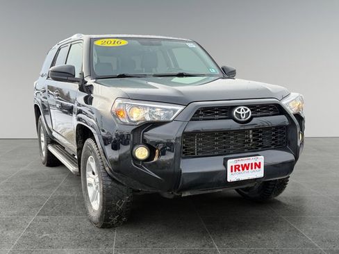 Used 2016 Toyota 4Runner SR5 image 7