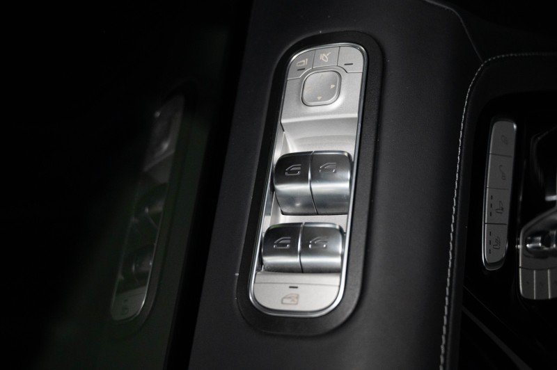 Certified 2025 Mercedes-Benz G 63 AMG 4MATIC image 21