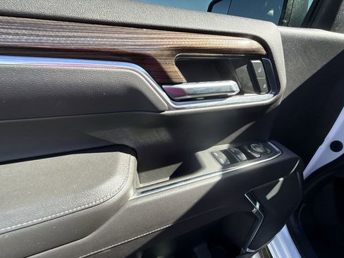 Certified 2022 Chevrolet Silverado 1500 RST image 30