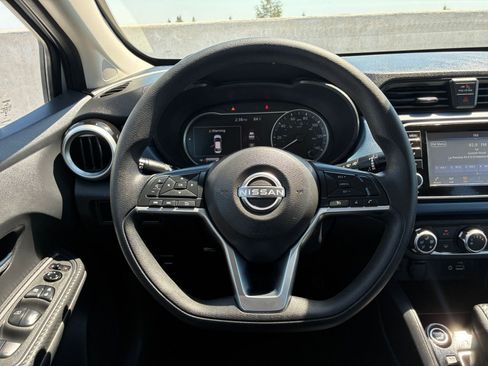 Used 2025 Nissan Versa SV FWD image 25
