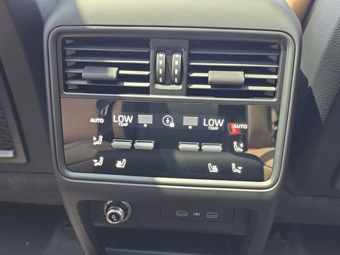 New 2026 Porsche Cayenne AWD/4WD image 16