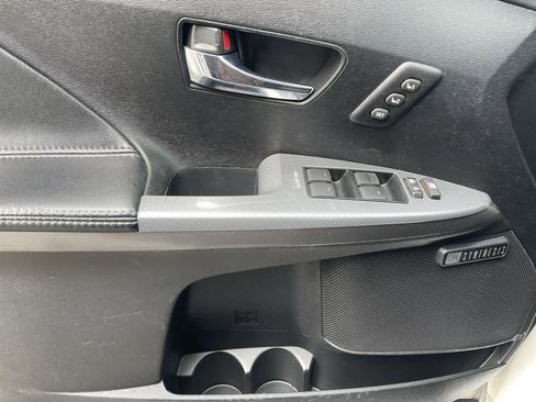 Used 2013 Toyota Venza LE image 32