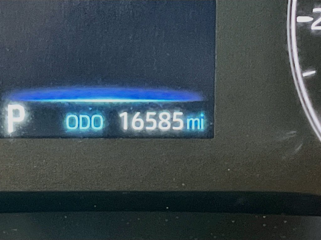 Used 2025 Toyota Corolla LE FWD image 12