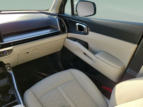 Certified 2026 Kia Sorento S FWD image 11
