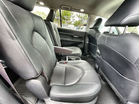 Used 2024 Toyota Grand Highlander FWD image 26