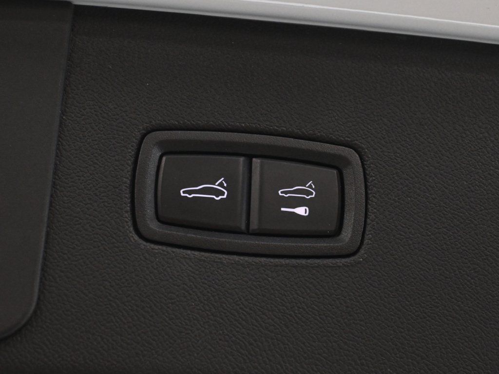 Used 2023 Porsche Cayenne AWD/4WD image 41